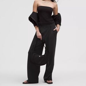 NWT lululemon Daydrift High-Rise Wide-Leg Trouser
Regular